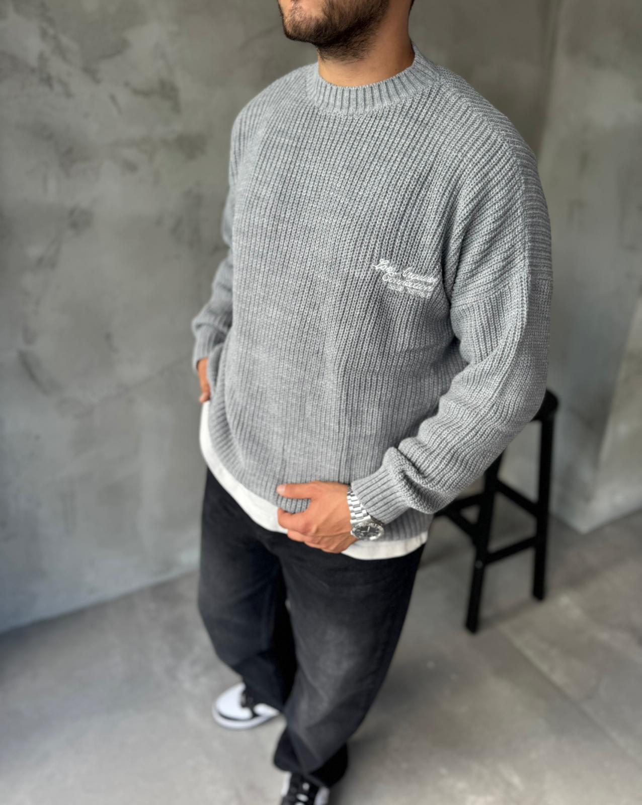 Gri Los Angeles Nakışlı Oversize Örme Kazak