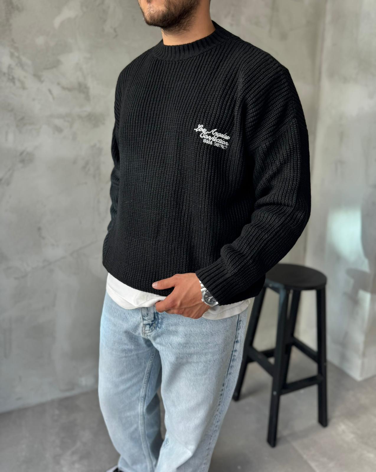 Siyah Los Angeles Nakışlı Oversize Örme Kazak