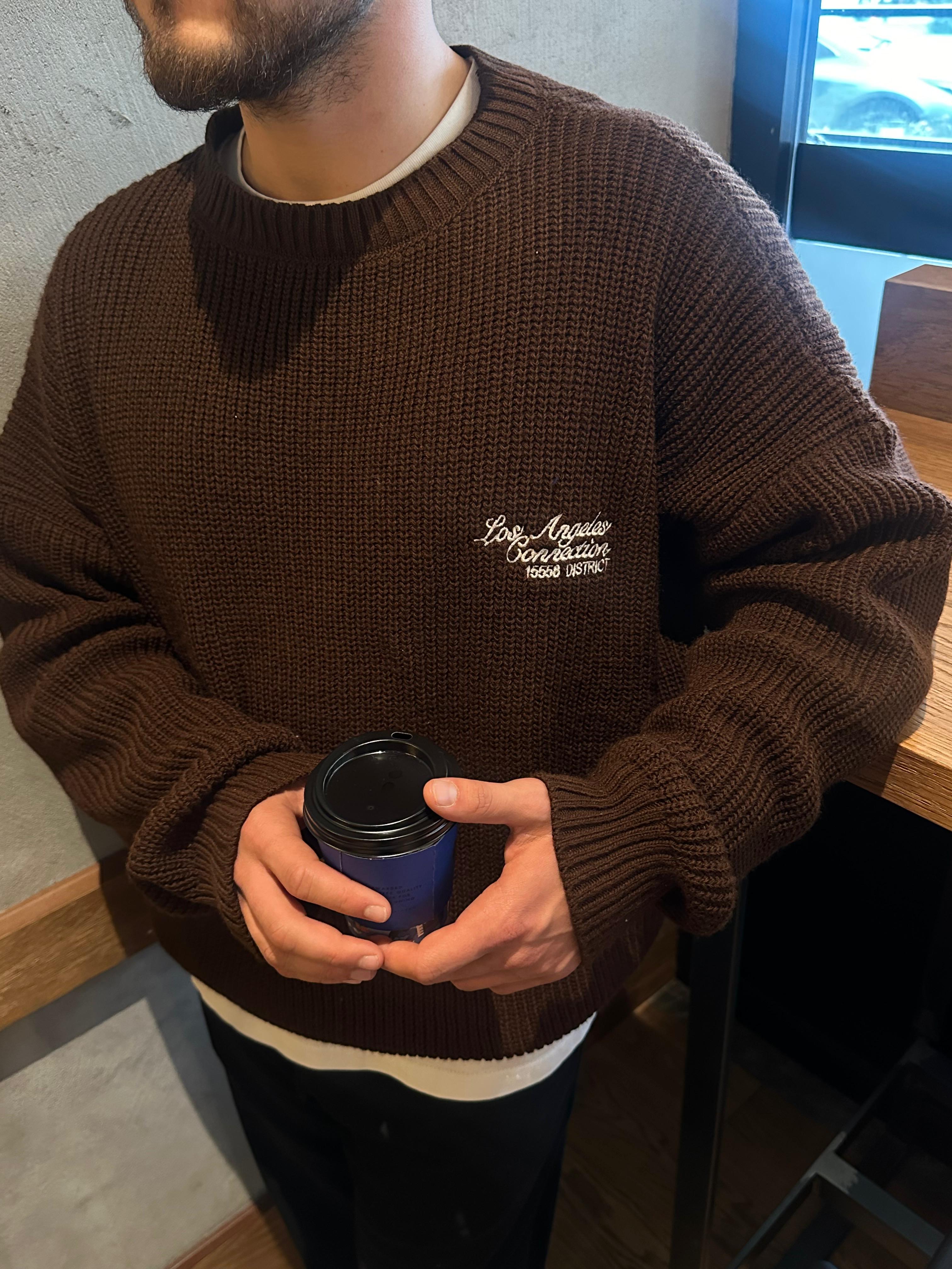 Kahve Los Angeles Nakışlı Oversize Örme Kazak