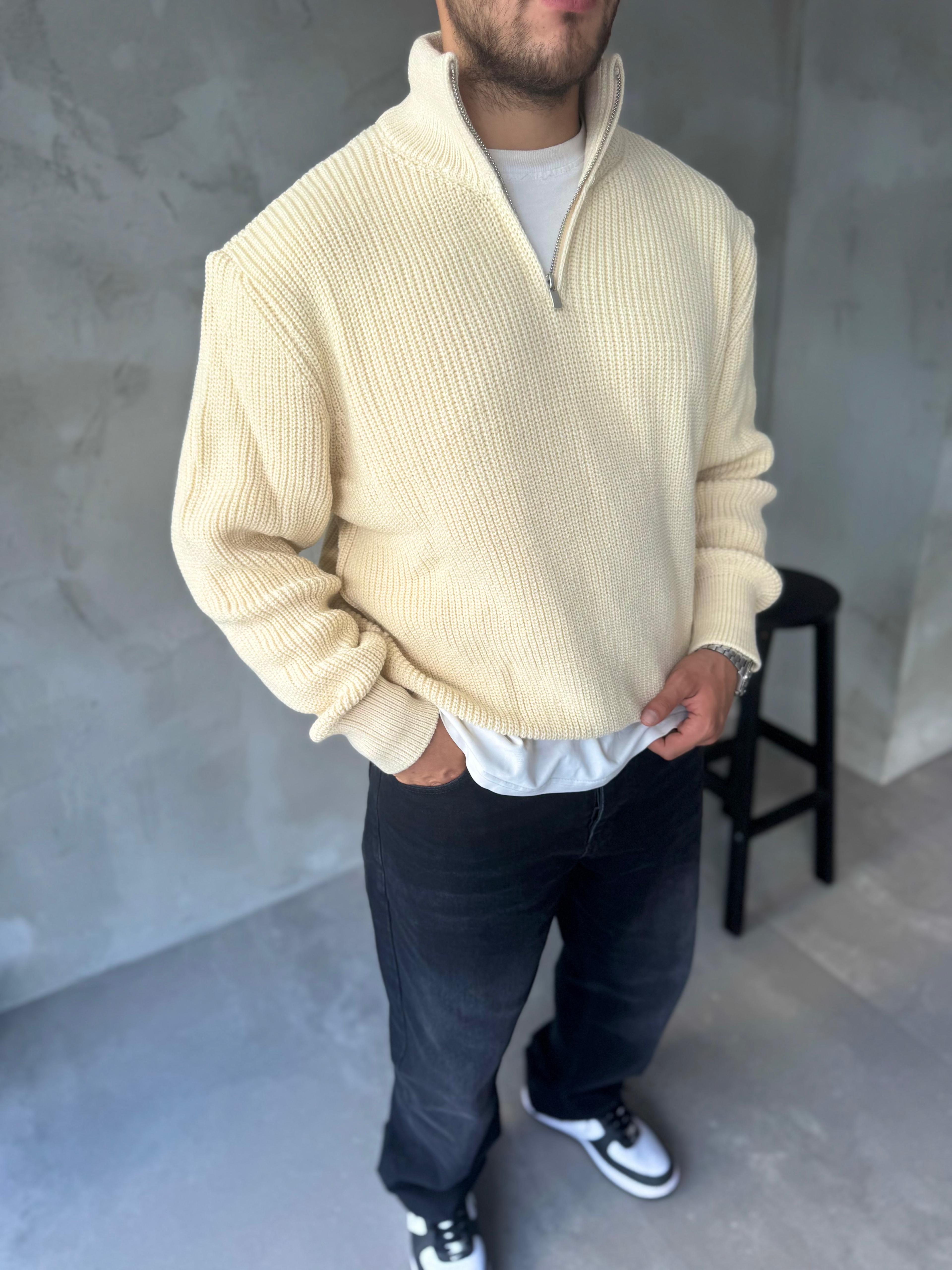 Ekru Yarım Fermuarlı Oversize Örme Kazak