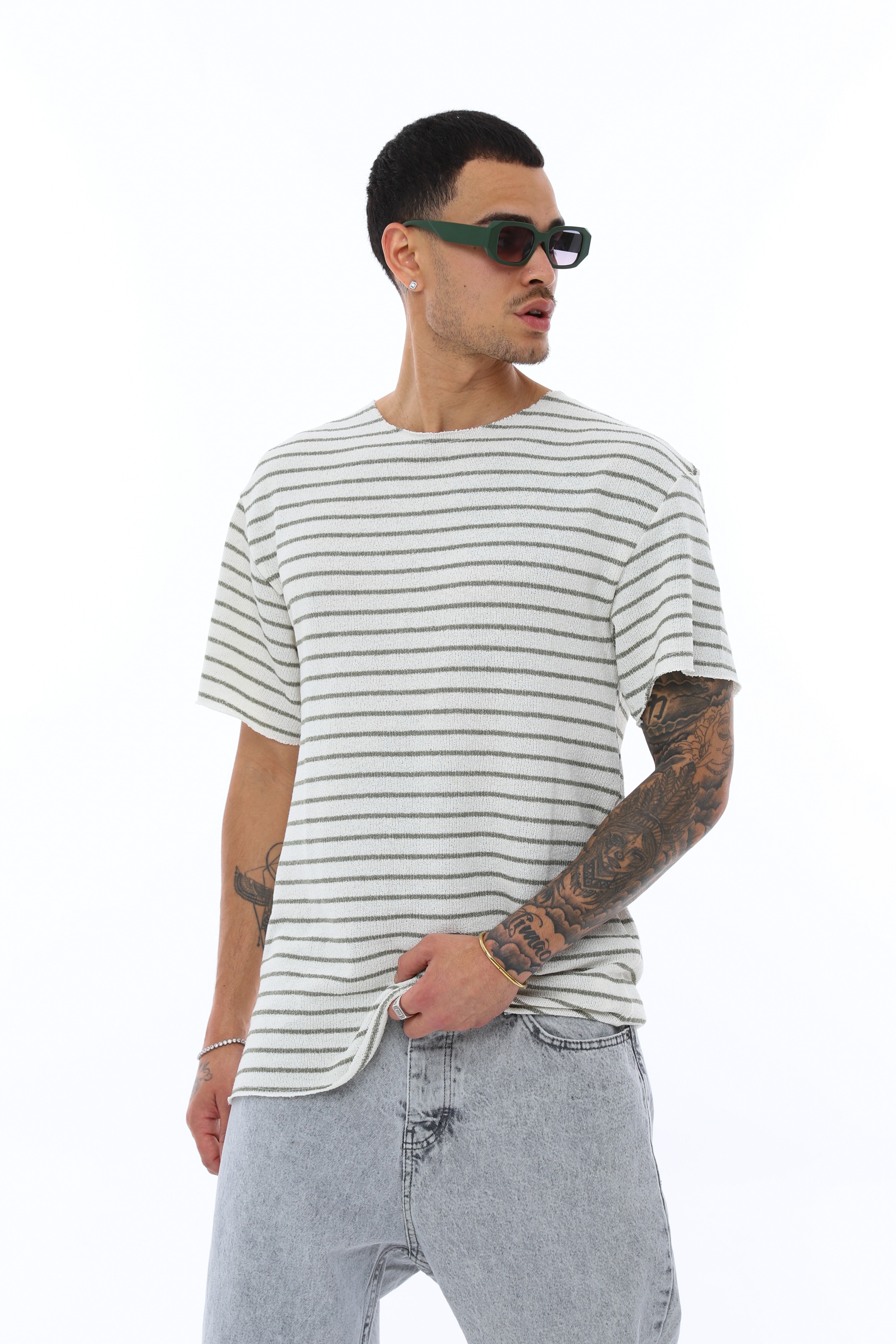 OVERSIZE AÇIK YAKA ÇİZGİLİ TRİKO T-SHIRT - BEYAZ - HAKİ