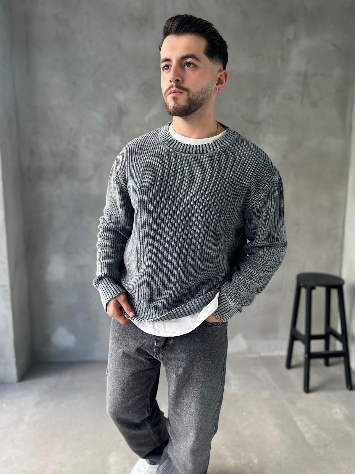 Antrasit yıkamalı Oversize Örme Kazak