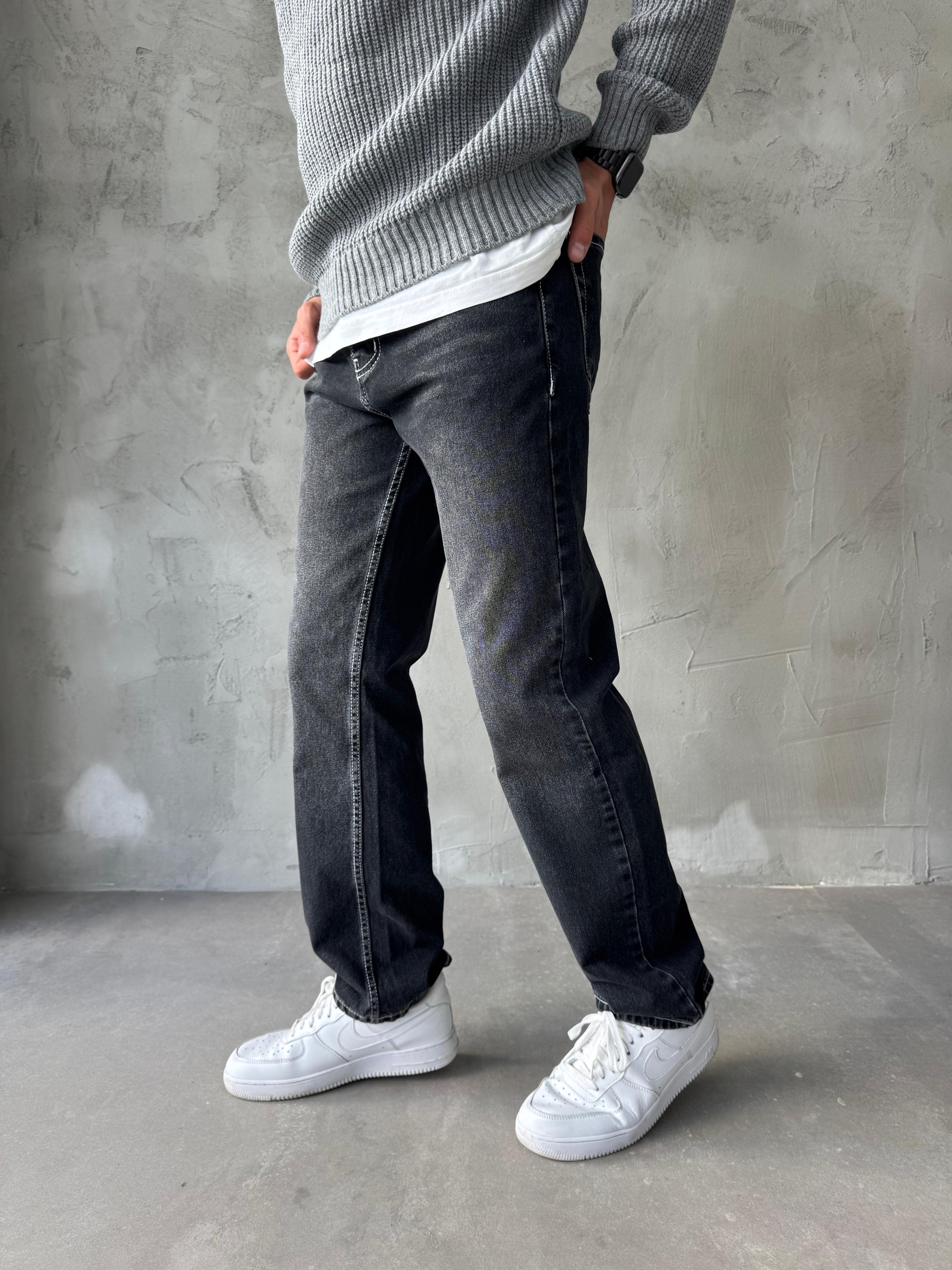 Siyah Dikiş Detaylı Baggy Jean