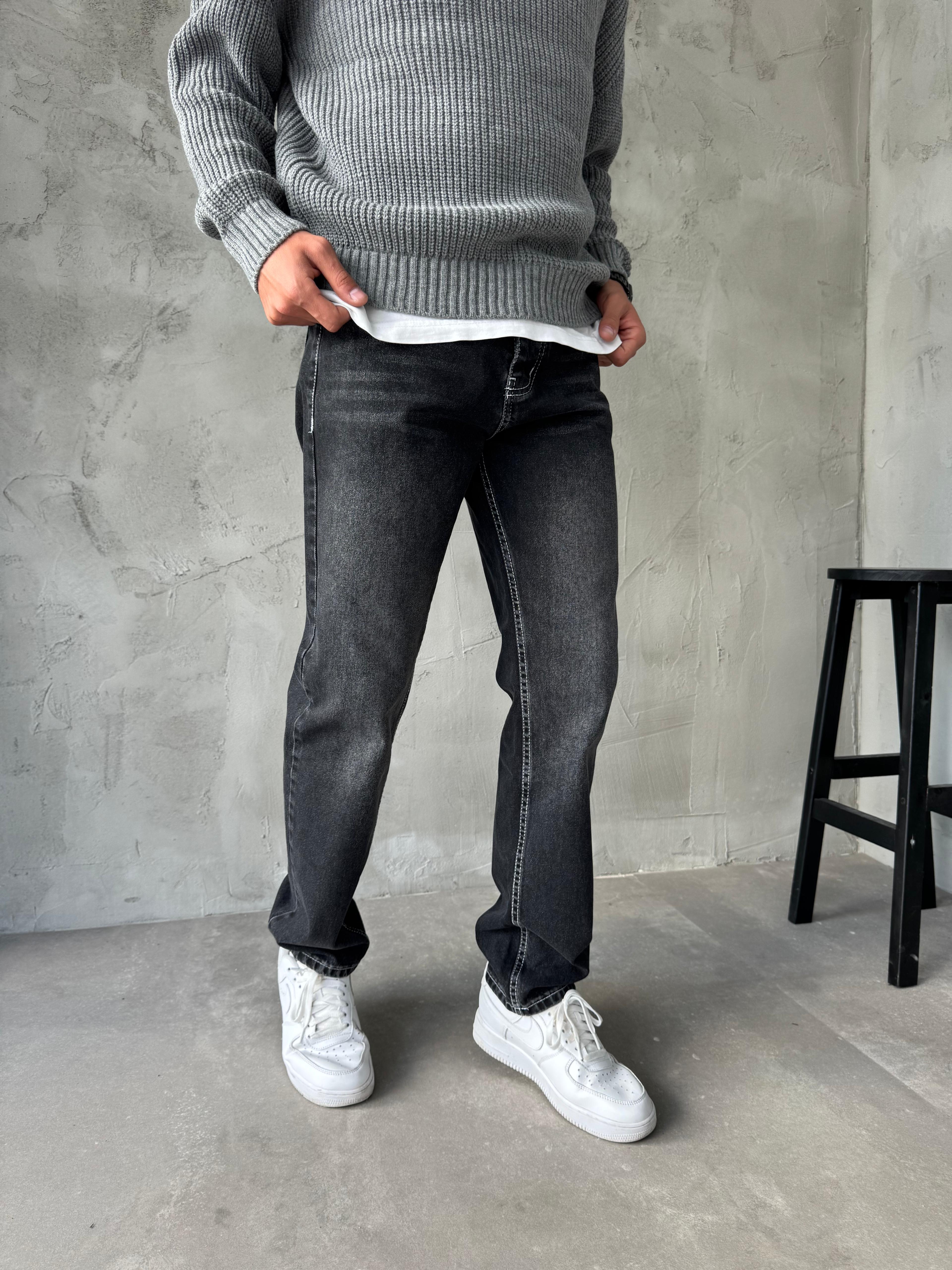 Siyah Dikiş Detaylı Baggy Jean