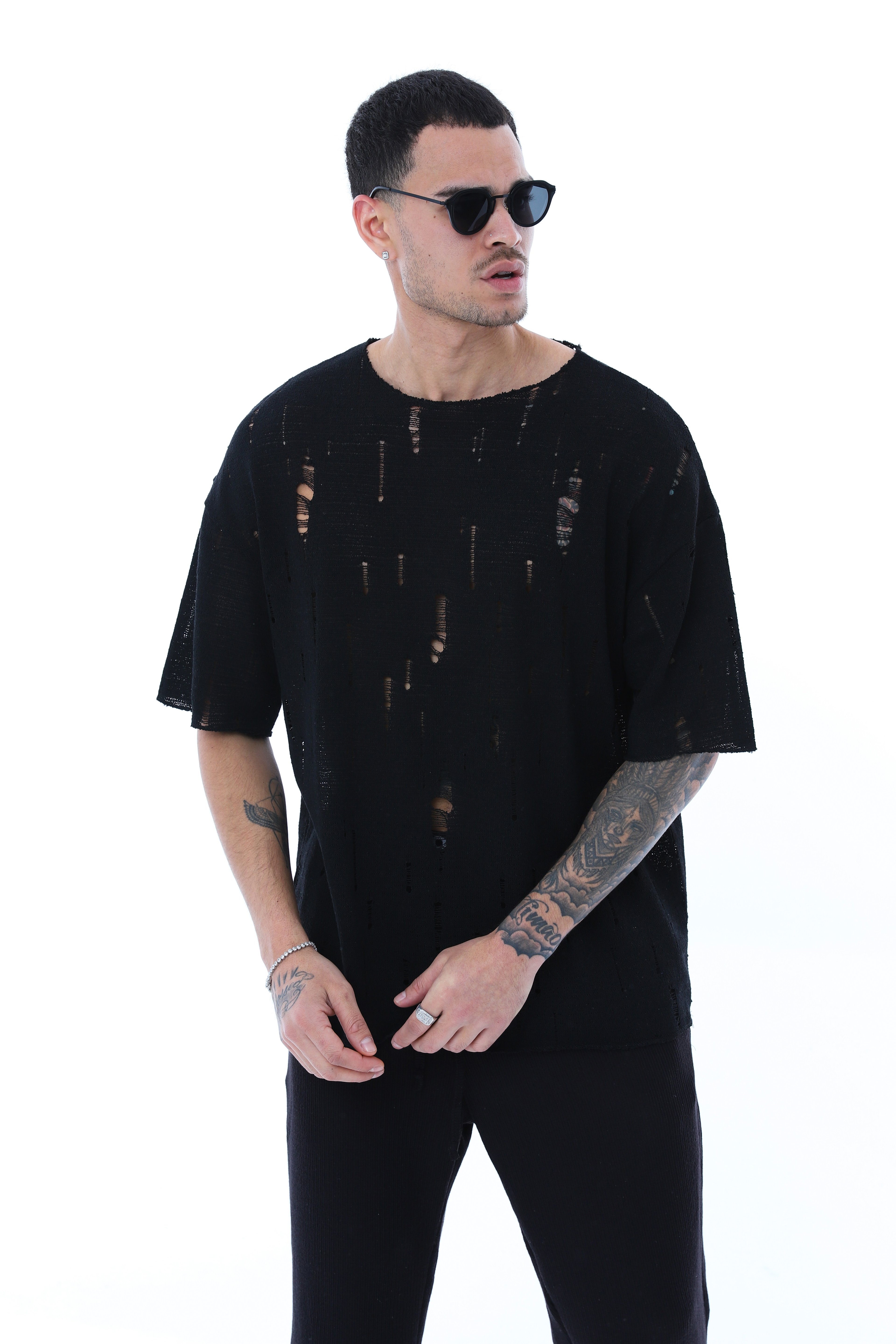 OVERSIZE  YIRTIK DETAYLI T-SHIRT