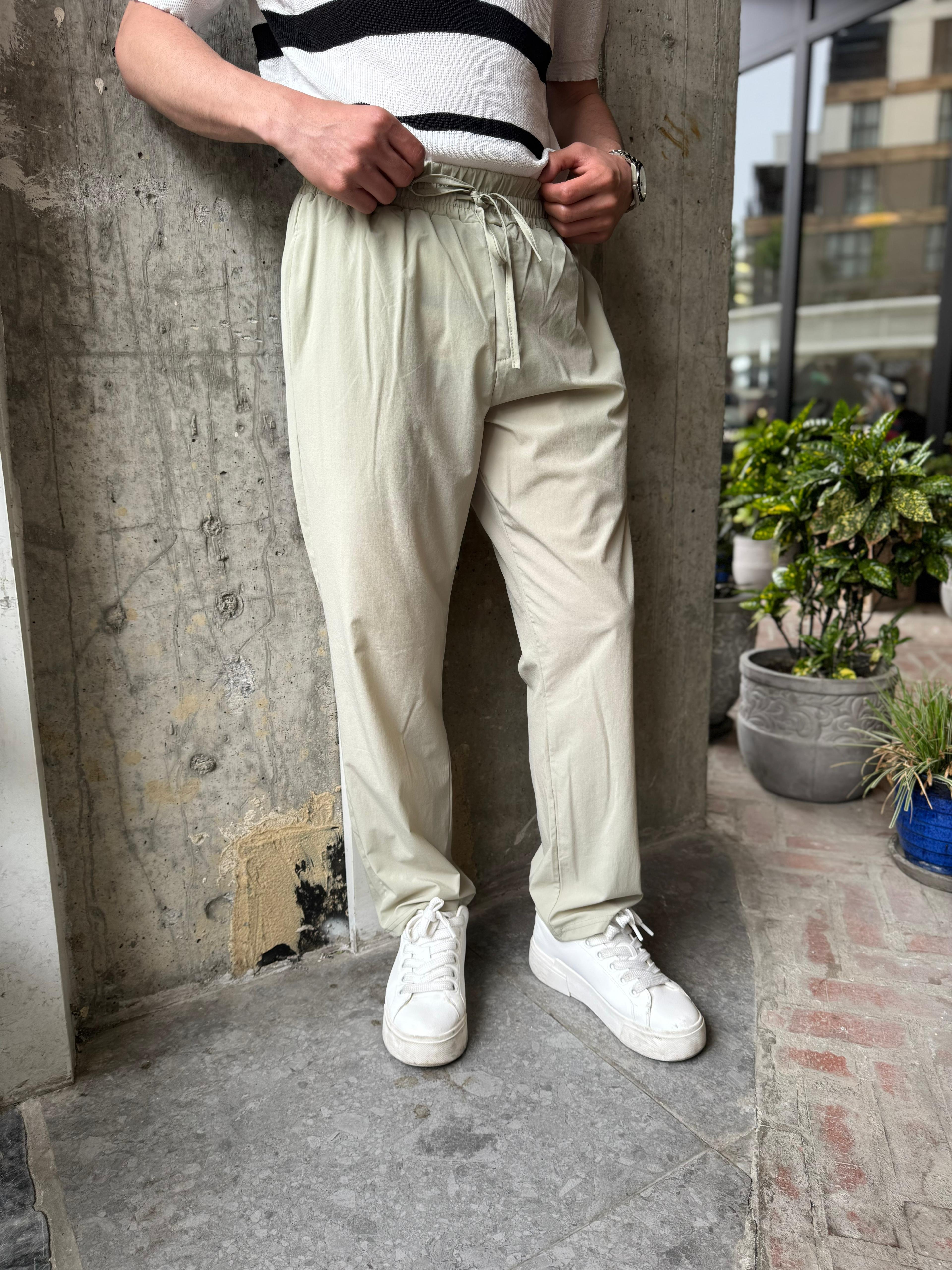 PARAŞÜT KUMAŞ İNCE JOGGER  - .ÇAĞLA YEŞİL