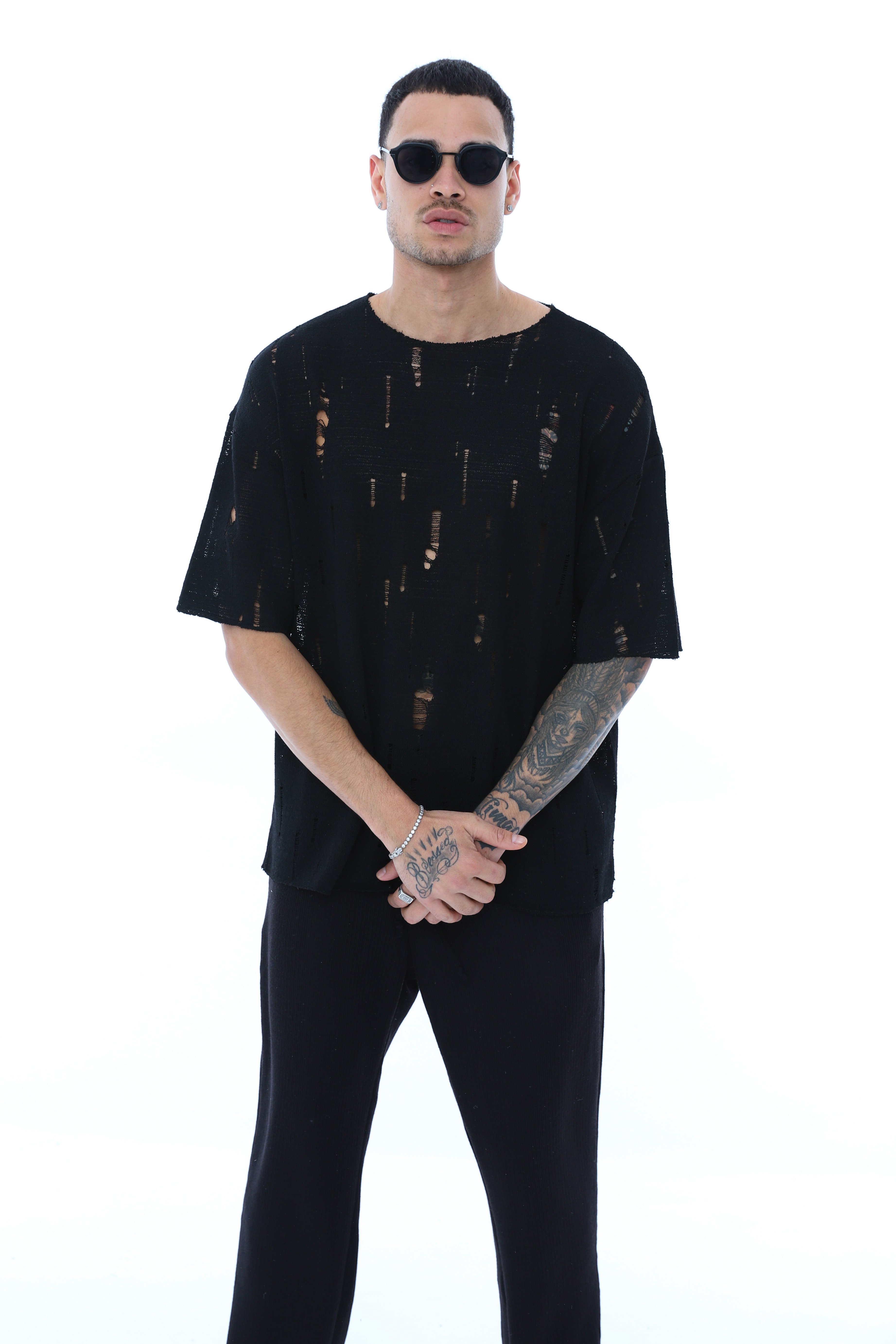 OVERSIZE  YIRTIK DETAYLI T-SHIRT