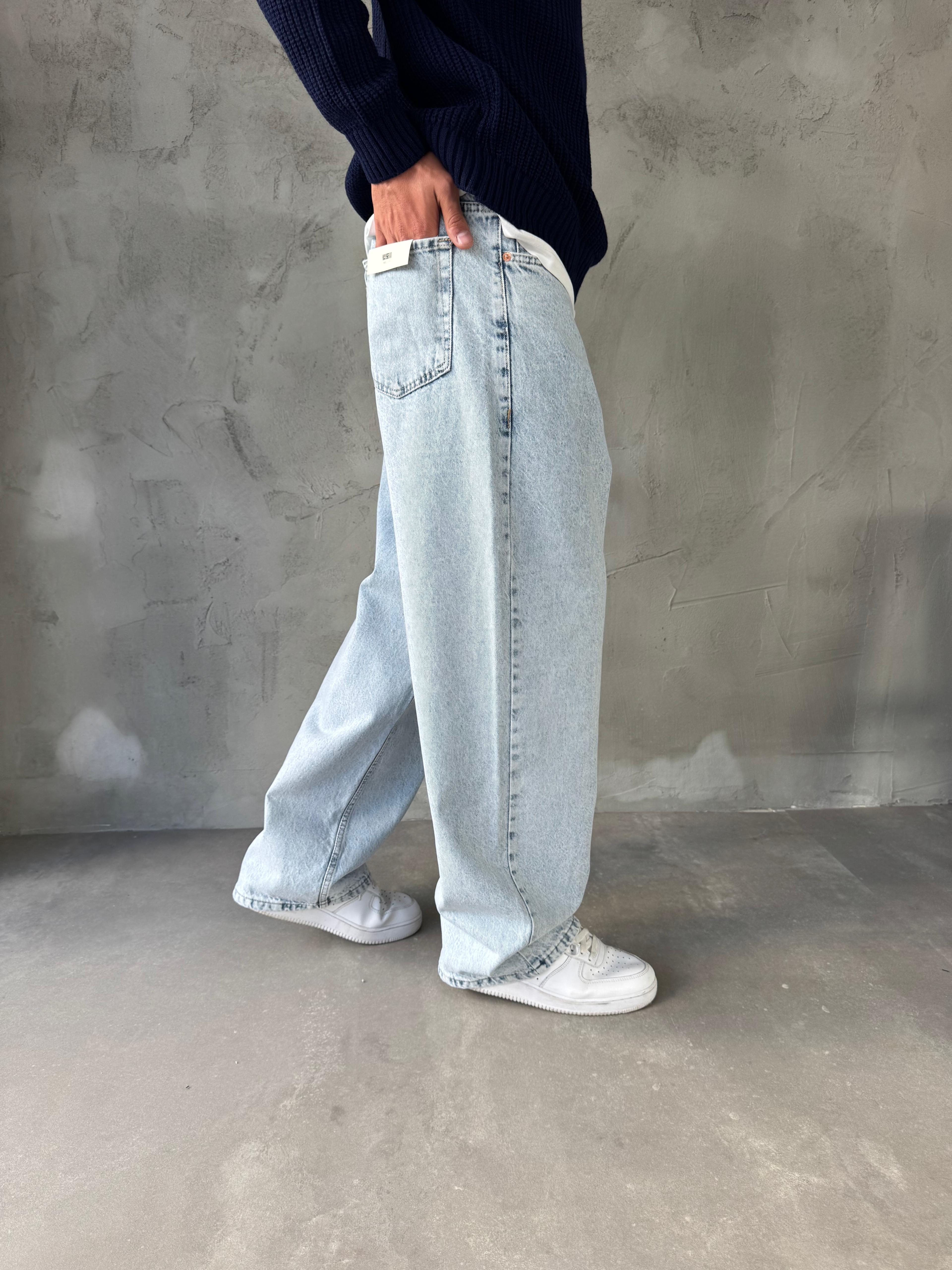 Buz Mavisi Yıkamalı Bol Kalıp Jean