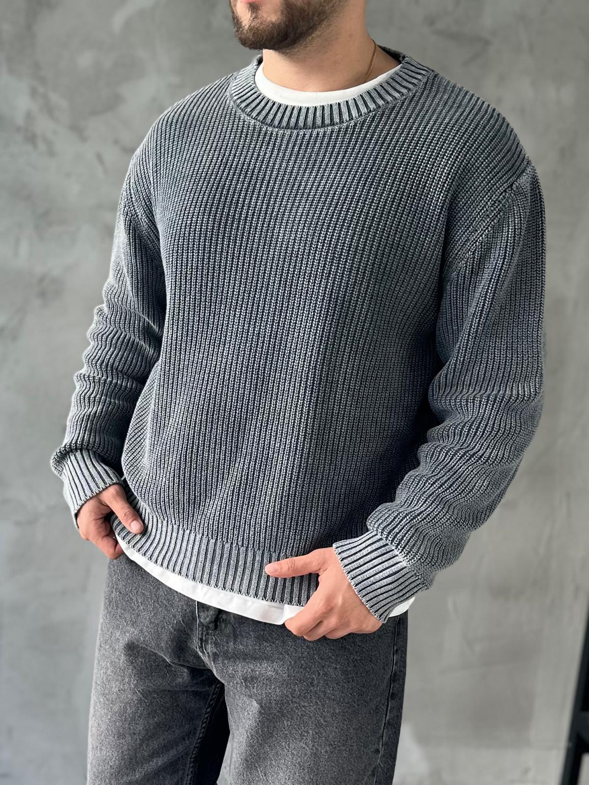 Antrasit yıkamalı Oversize Örme Kazak