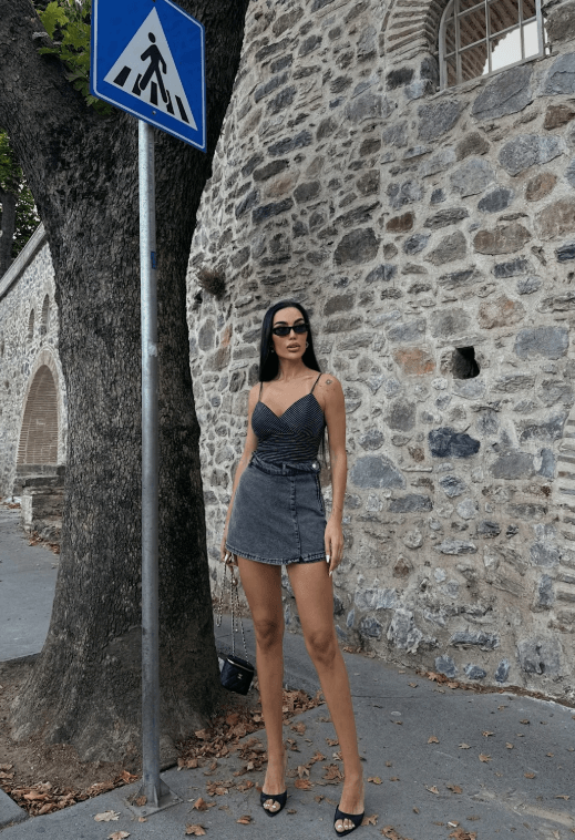 İp Askılı Kruvaze Yaka Bluz