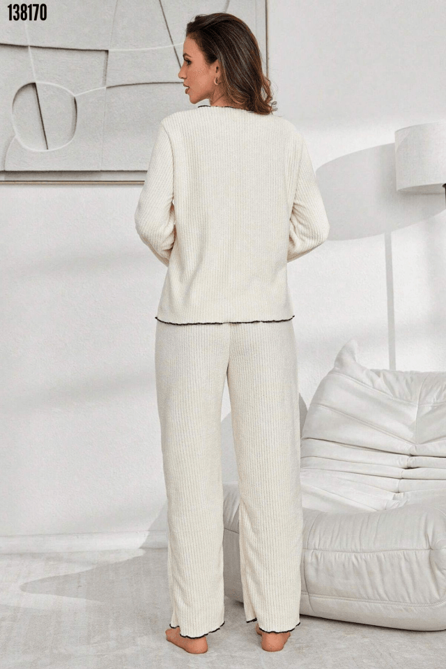Pamuklu Düğmeli Pijama Takımı