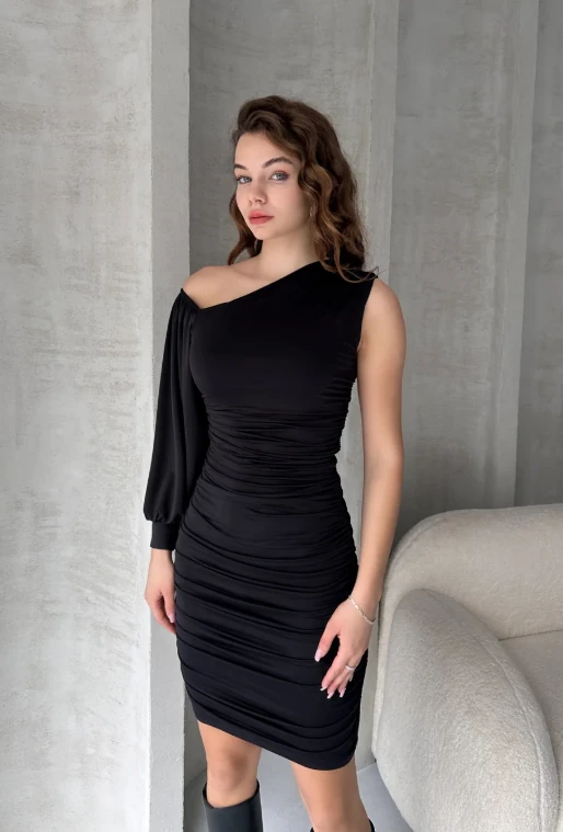 Tek Omuz Drapeli Mini Elbise