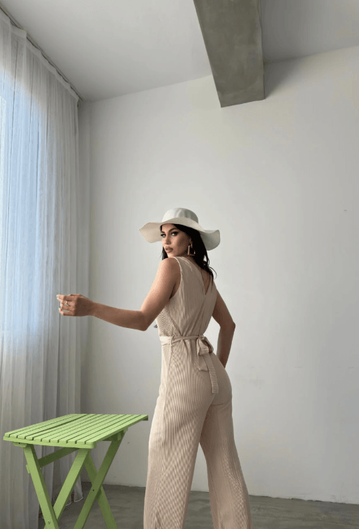 V Yaka Kuşaklı Krinkle Tulum