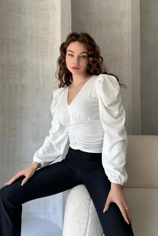 V Yaka Drape Detaylı Crep Bluz