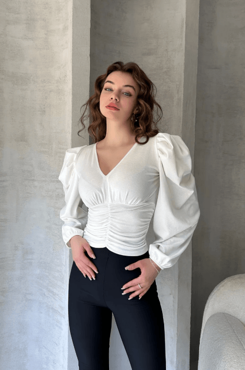 V Yaka Drape Detaylı Crep Bluz