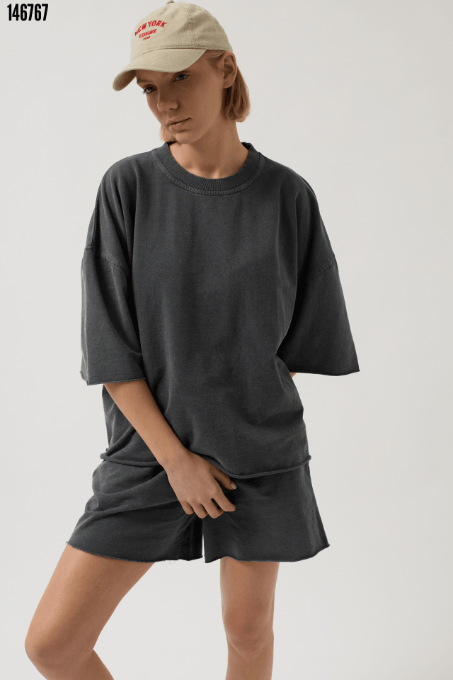 Oversize Lazer Kesim Bisiklet Yaka TShirt