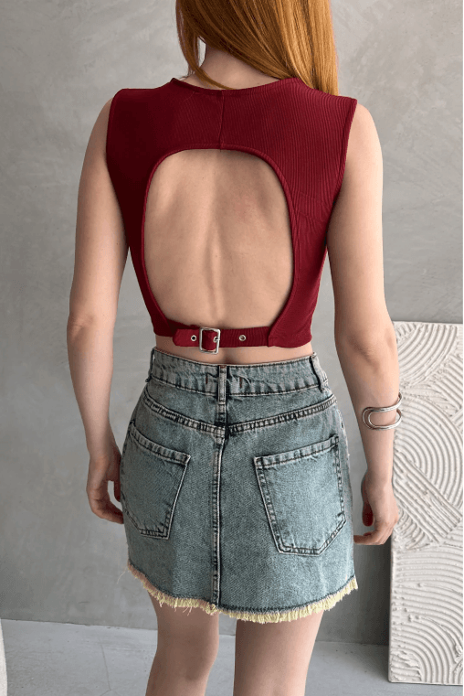 Sırtı Kemer Detaylı Kaşkorse Crop Bluz