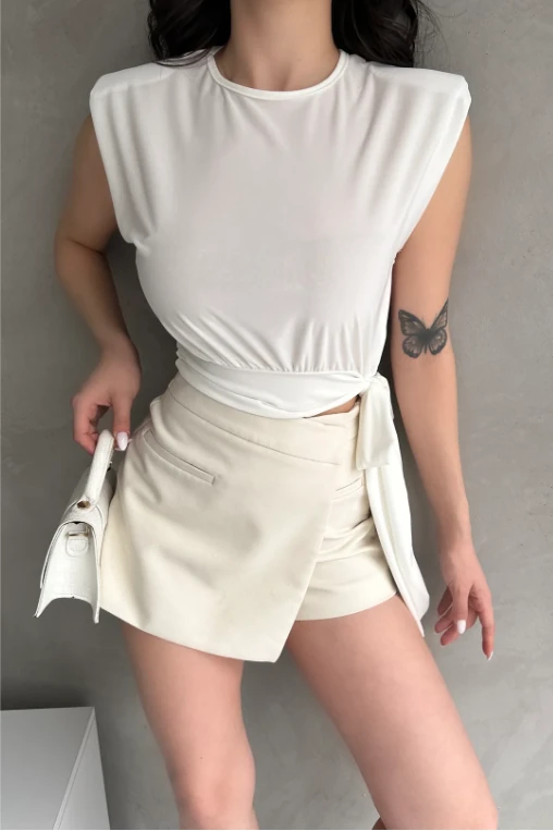 Omuzu Vatkalı Beli Kuşaklı Bluz