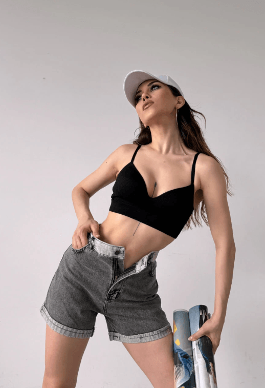 Duble Paça Yıkamalı Cepli Denim Şort