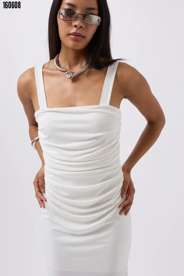 Yırtmaç Detay Sırt Dekolte Elbise