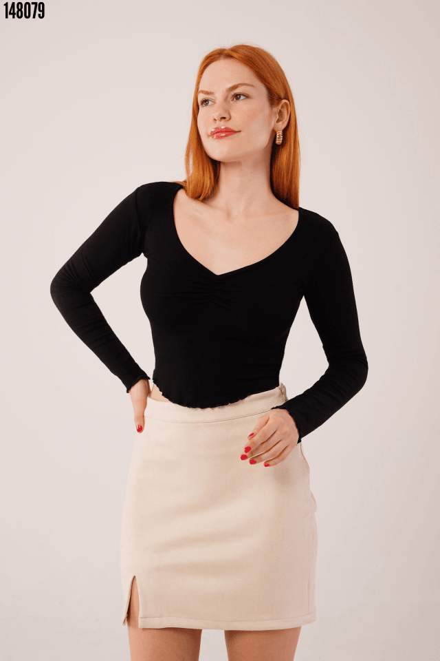 Geniş Yaka Basic Body Bluz