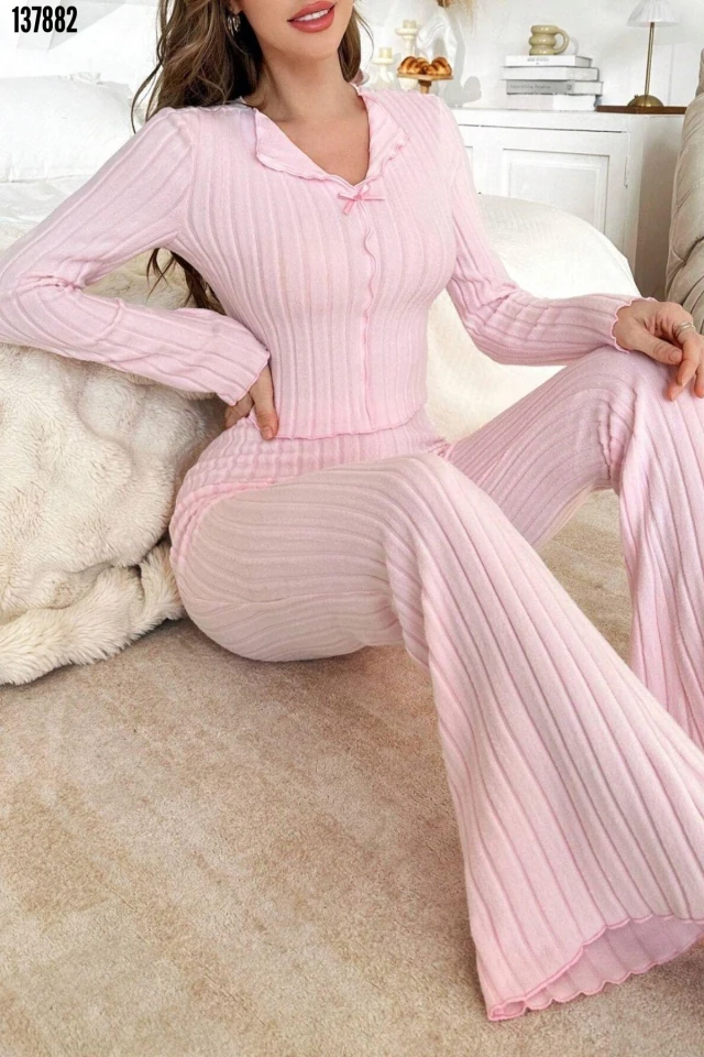 Fiyonk Detaylı Pamuklu Pijama Takımı