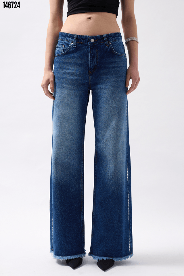 Taş Şerit Detaylı Jean