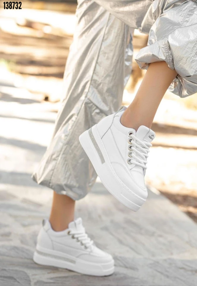 Lulu Cilt Bağcıklı Spor Ayakkabı