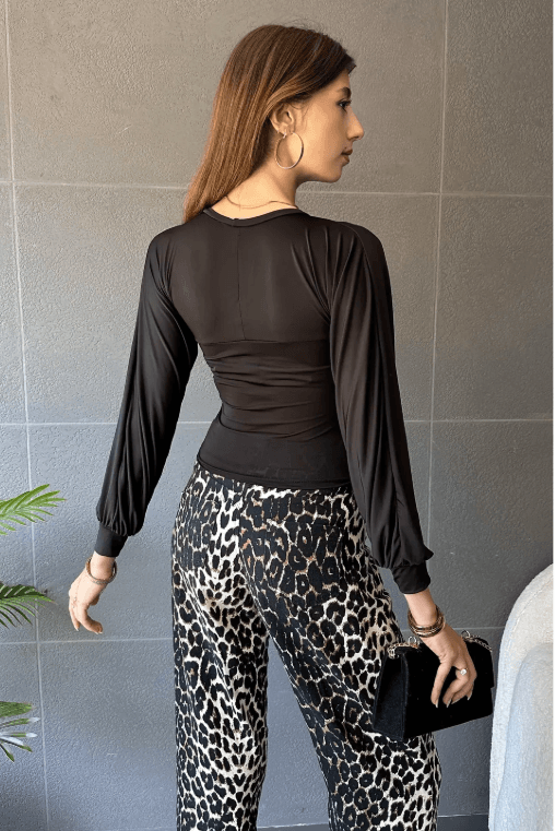 Bisiklet Yaka Drape Detaylı Bluz