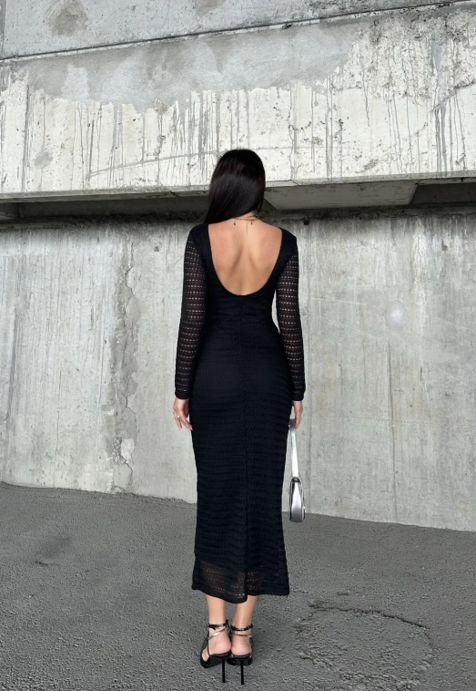 Sırt Dekolteli File Detaylı Elbise