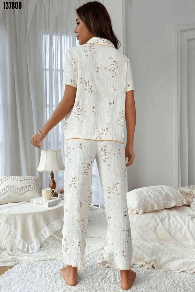 Bahar Papatya Desenli Cep Detaylı Pijama Takımı