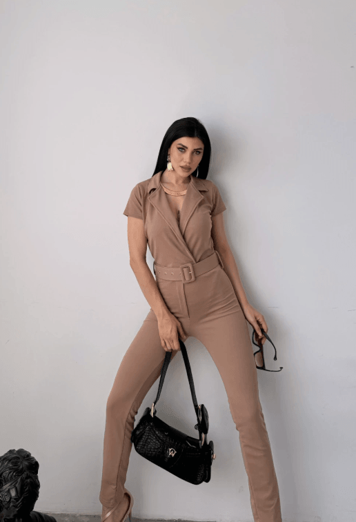 Yakalı Beli Kemerli Tulum