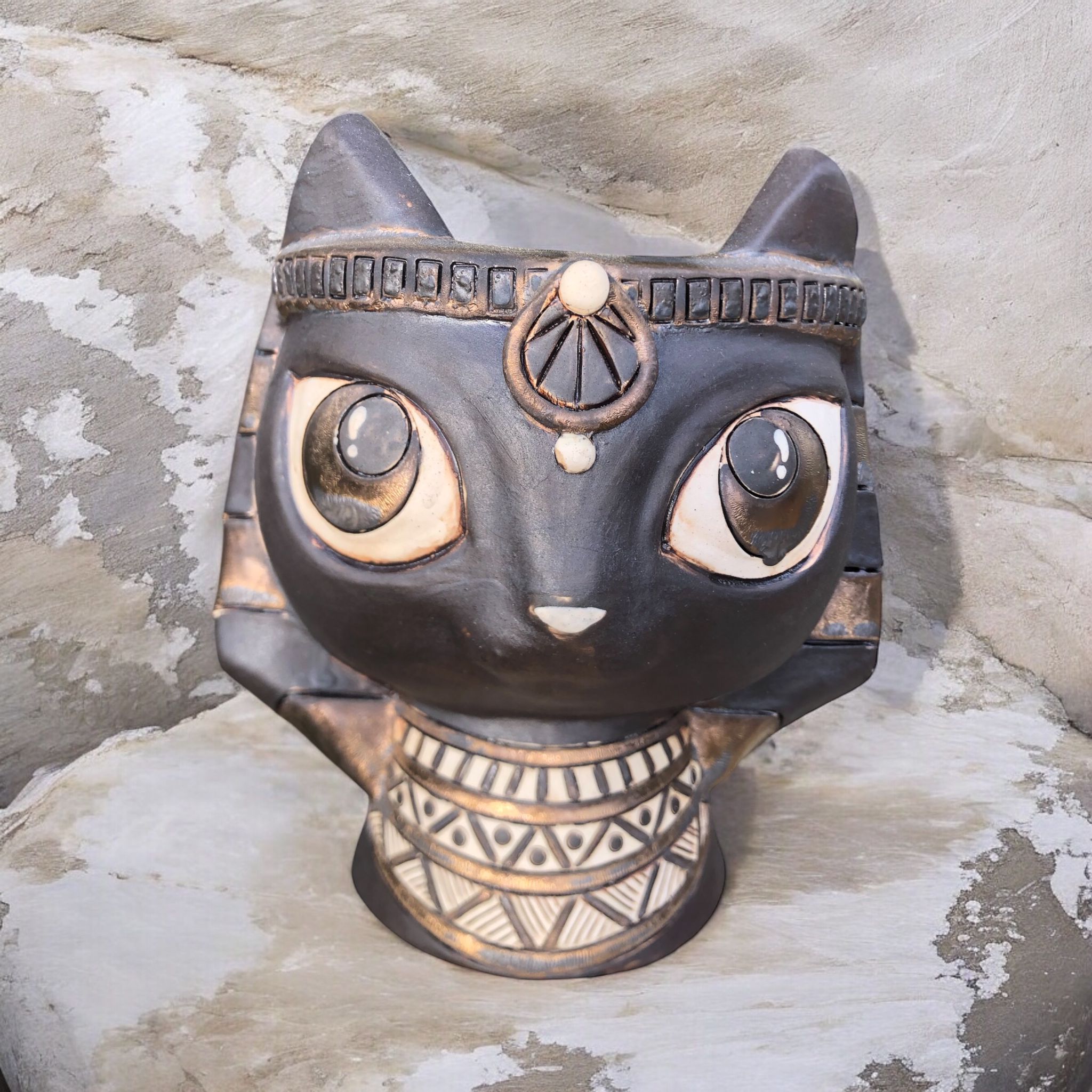 Brown Sfenks Saksı D:16 H:19