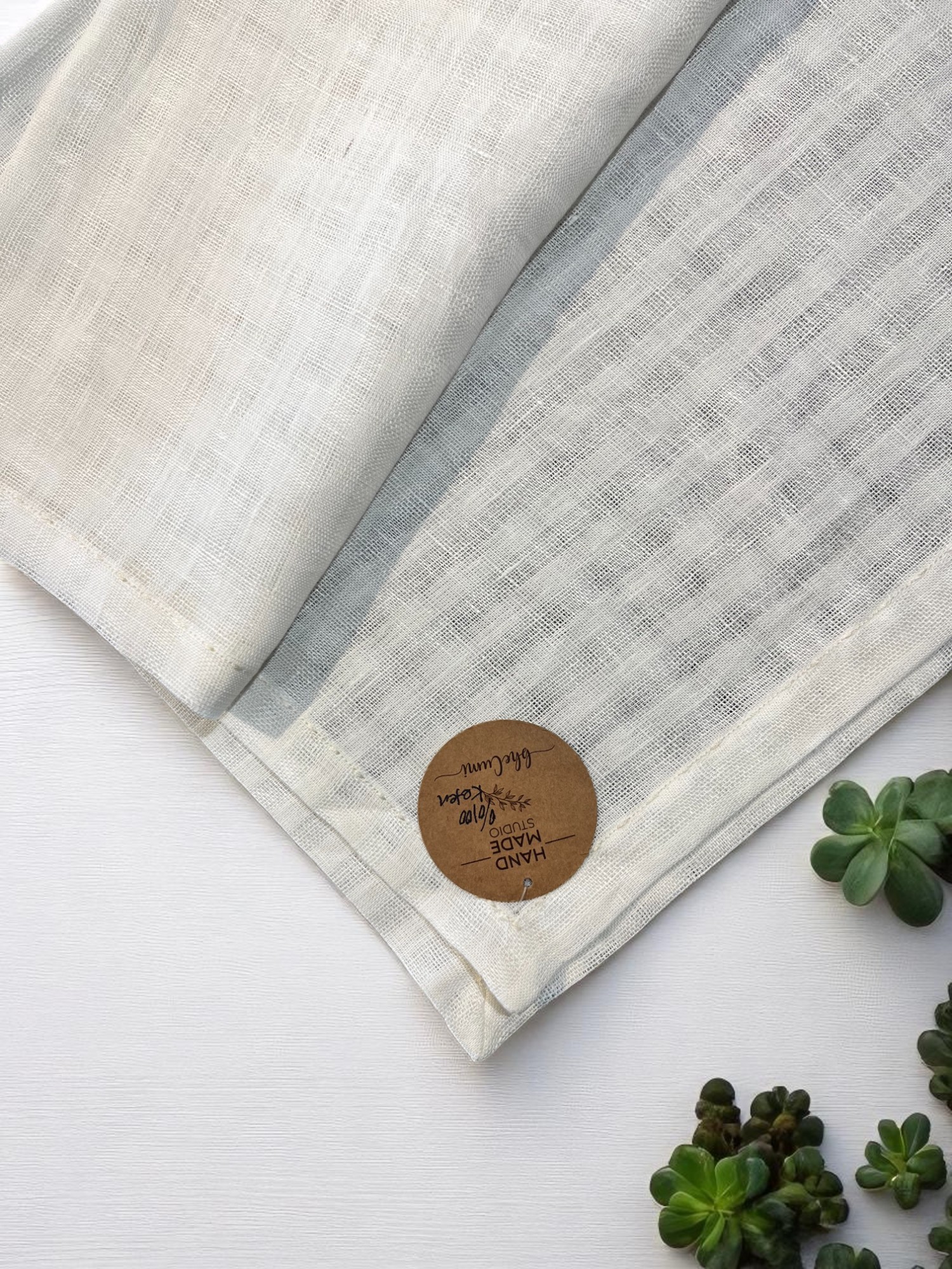 Table Runner 102