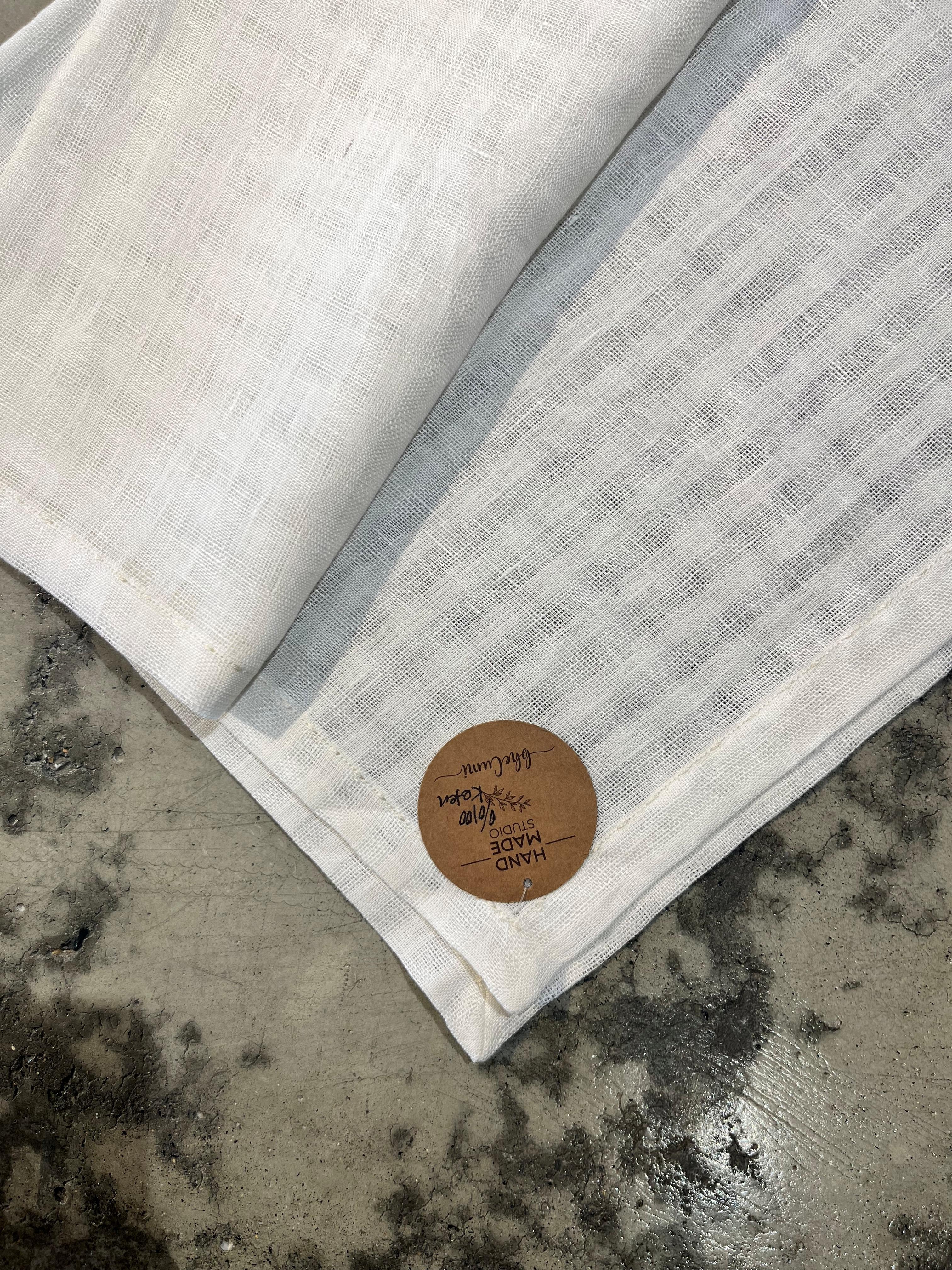 Table Runner 102