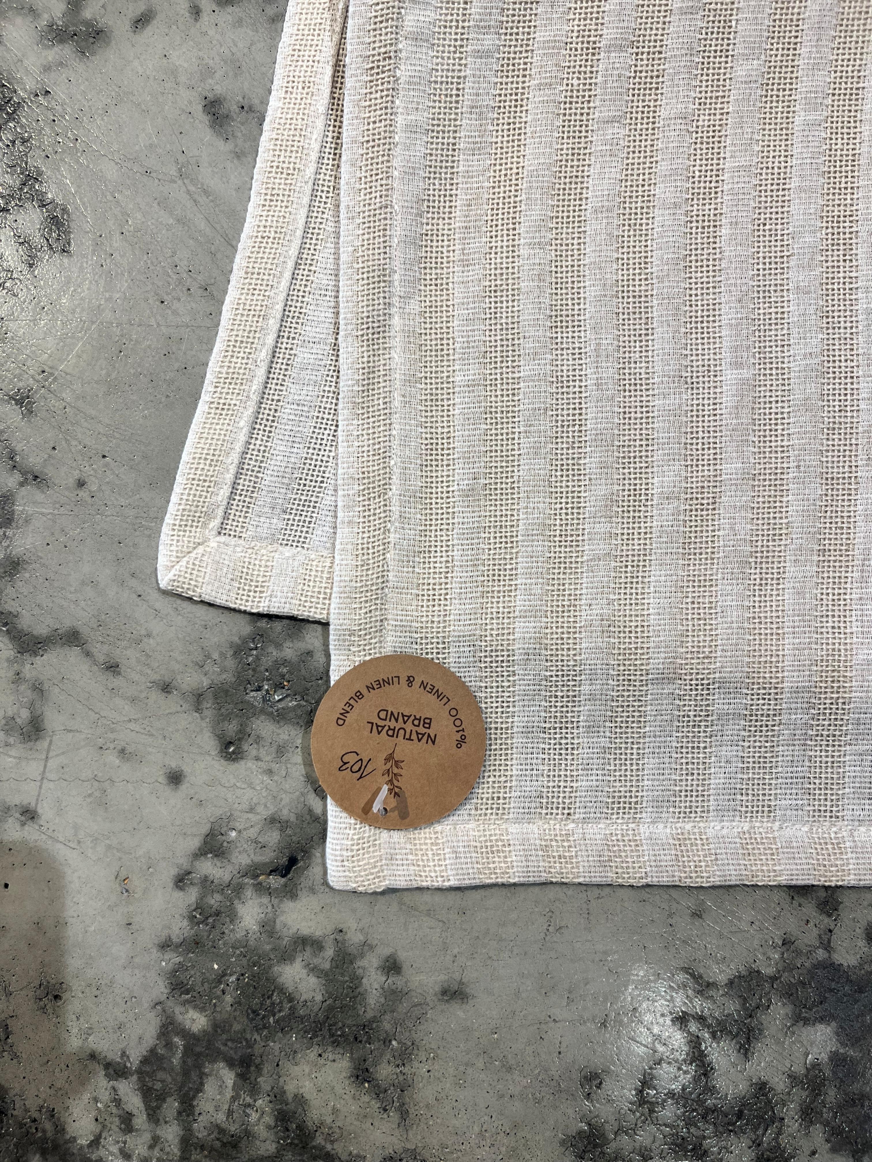 Table Runner 103
