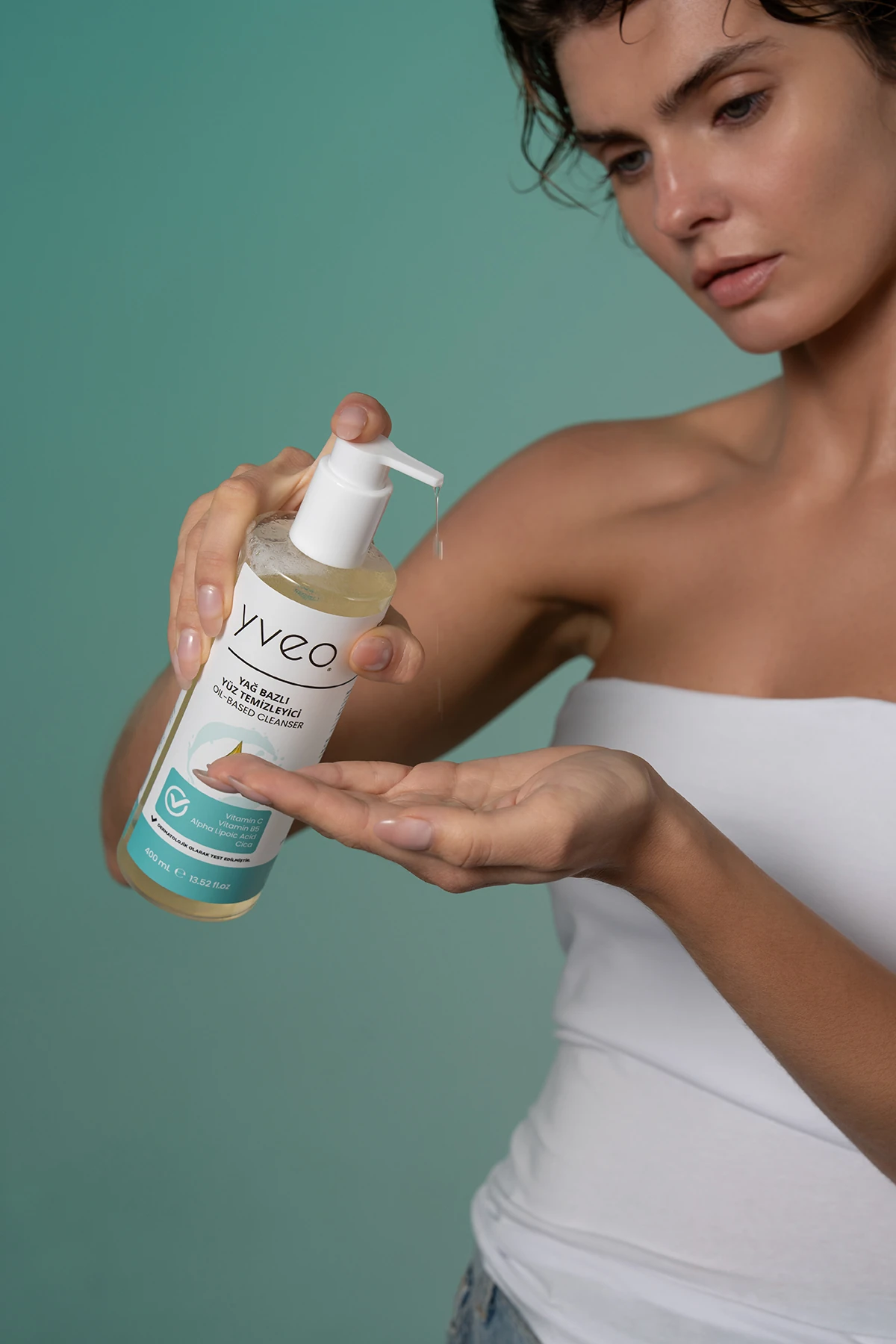 Vitamin C & 4C Cica Yüz ve Vücut İçin Temizleme Yağı (400 ml)