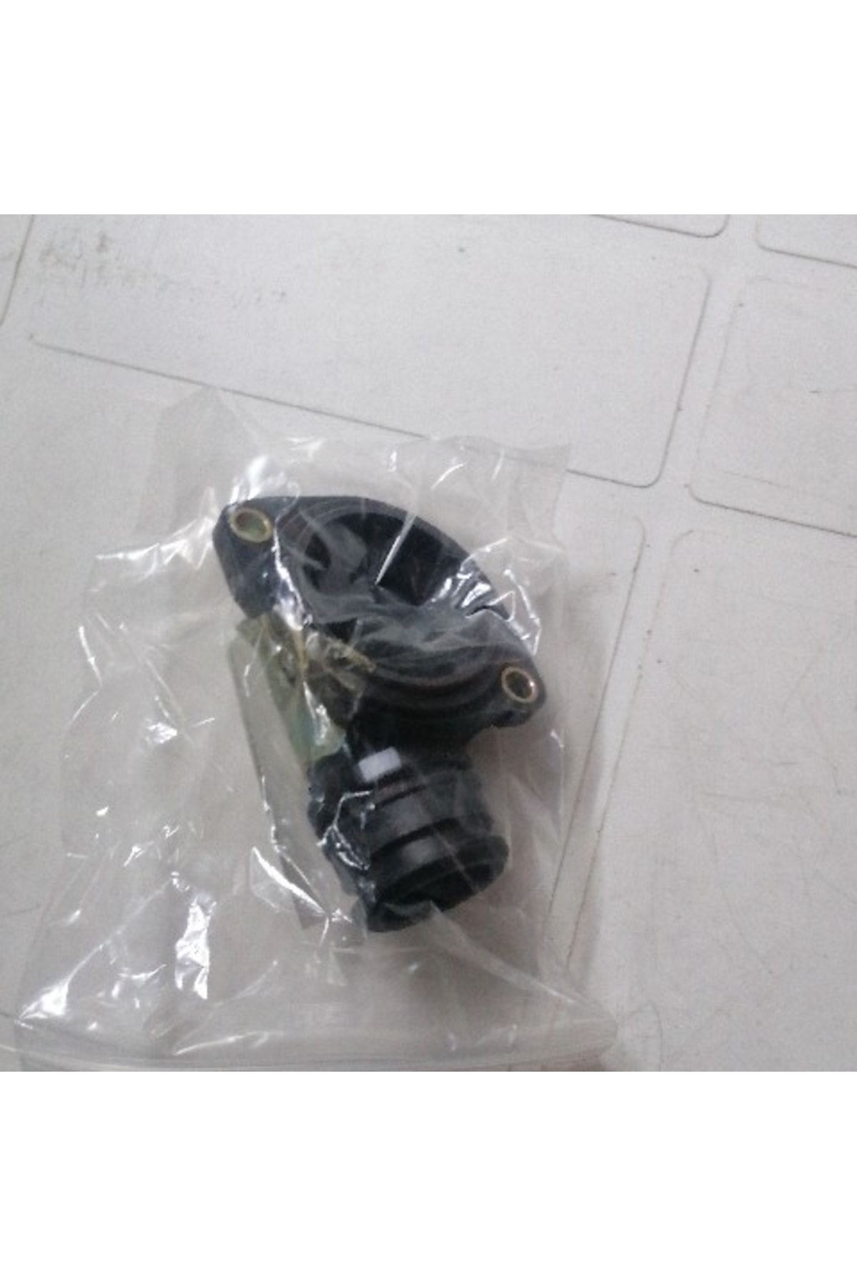 Termostat Kapağı 037121121a Polo 97 04 Caddy Golf3 037121121a Oem Uyumlu