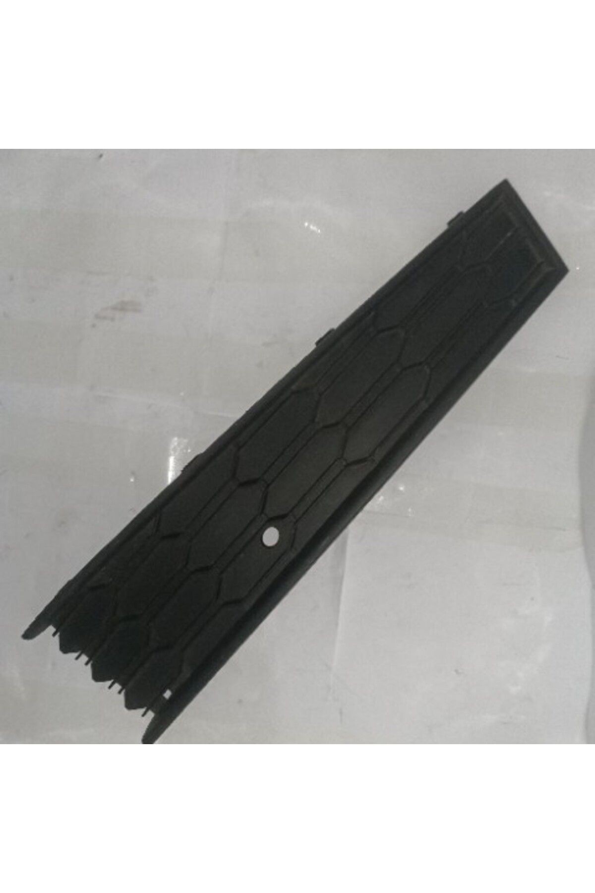 657807682A - Skoda Scala Uyumlu Ön Tampon Sağ Alt Izgara