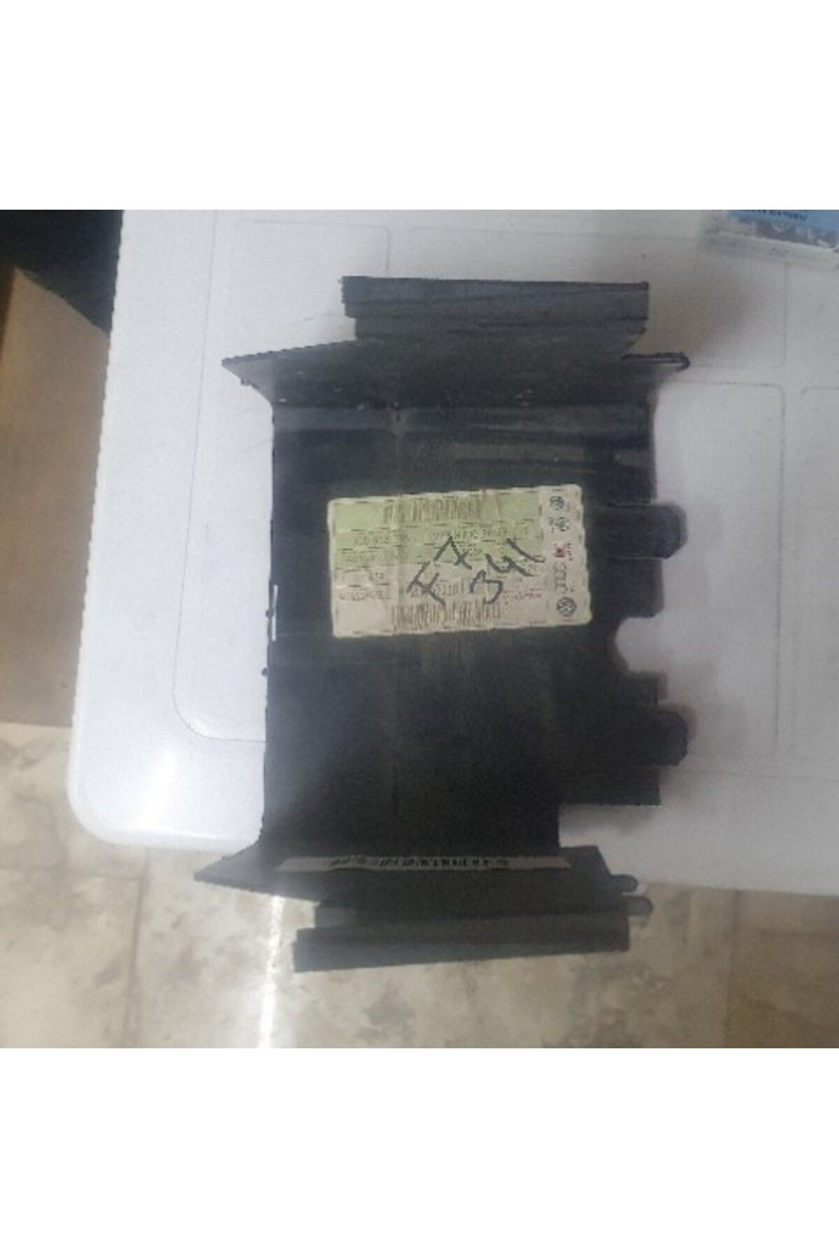 3C0915335 Vw Caddy Uyumlu Akü Yan Kapağı Sol 2009-2015 ORİJİNAL