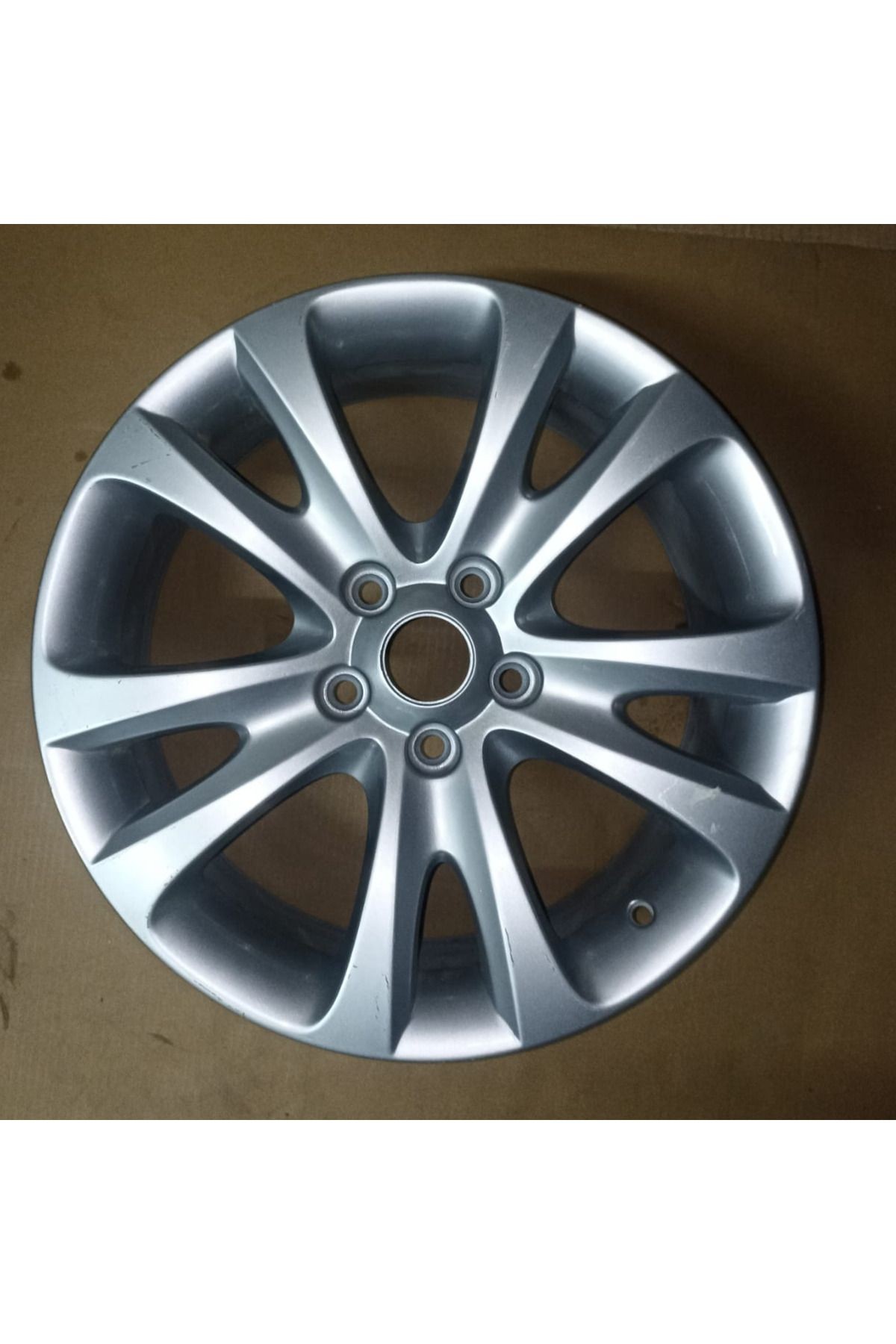 3T0601025D 17 İnç Skoda Superb 2009-2013 Jant OEM Uyumlu