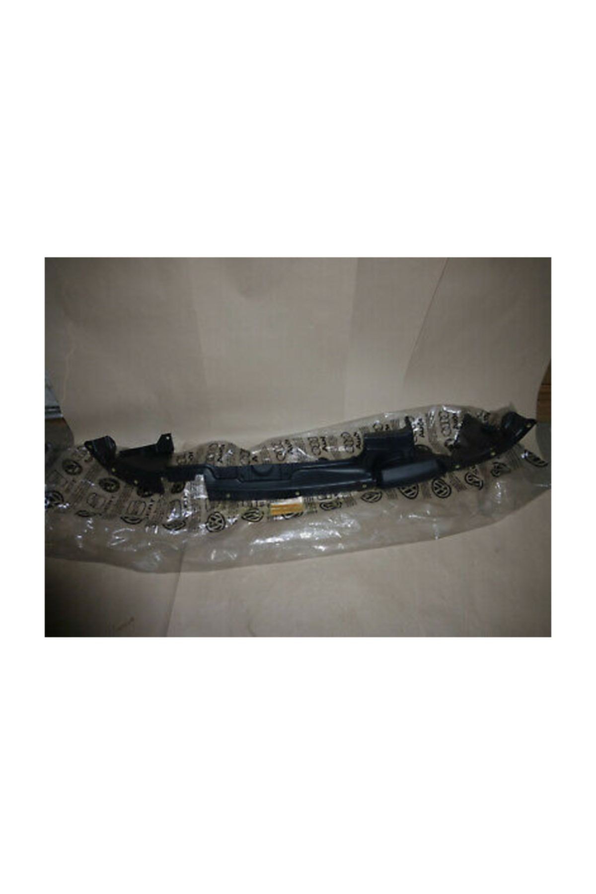 Seat Leon Ve Toledo Arka Tampon Alt Bağlantısı 1m6825201k