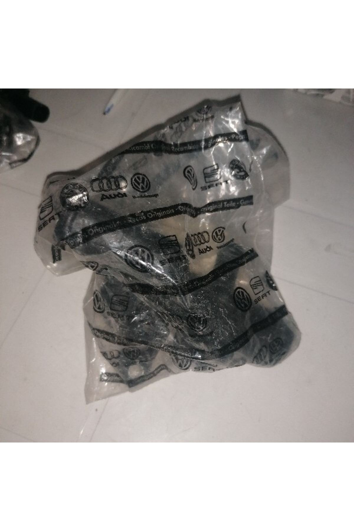 06a121132ap Termostat Gövdesi Bora Audi A3 98-03 Orijinal Ürün