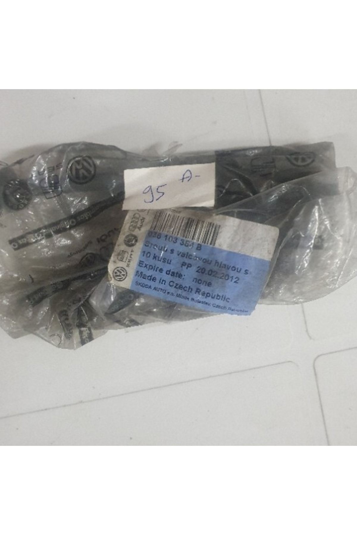 Silindir Kapak Saplaması Takımı 036103384b Uyumlu 1 Adet