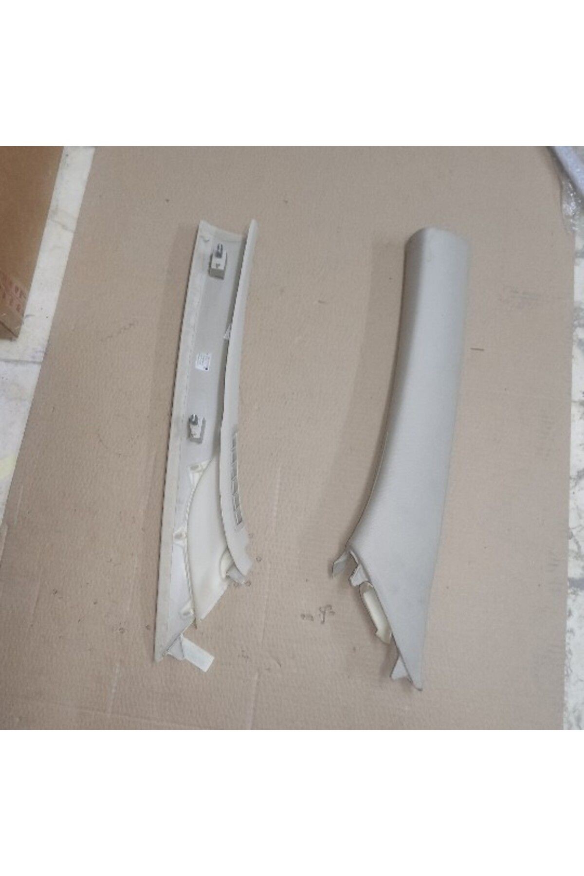 3T0868489 SKODA SÜPER B A DİREĞİ SAĞ SOL ORİJİNAL UYUMLU