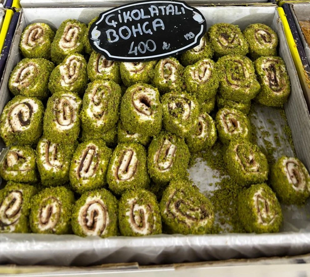 Derviş main variant image