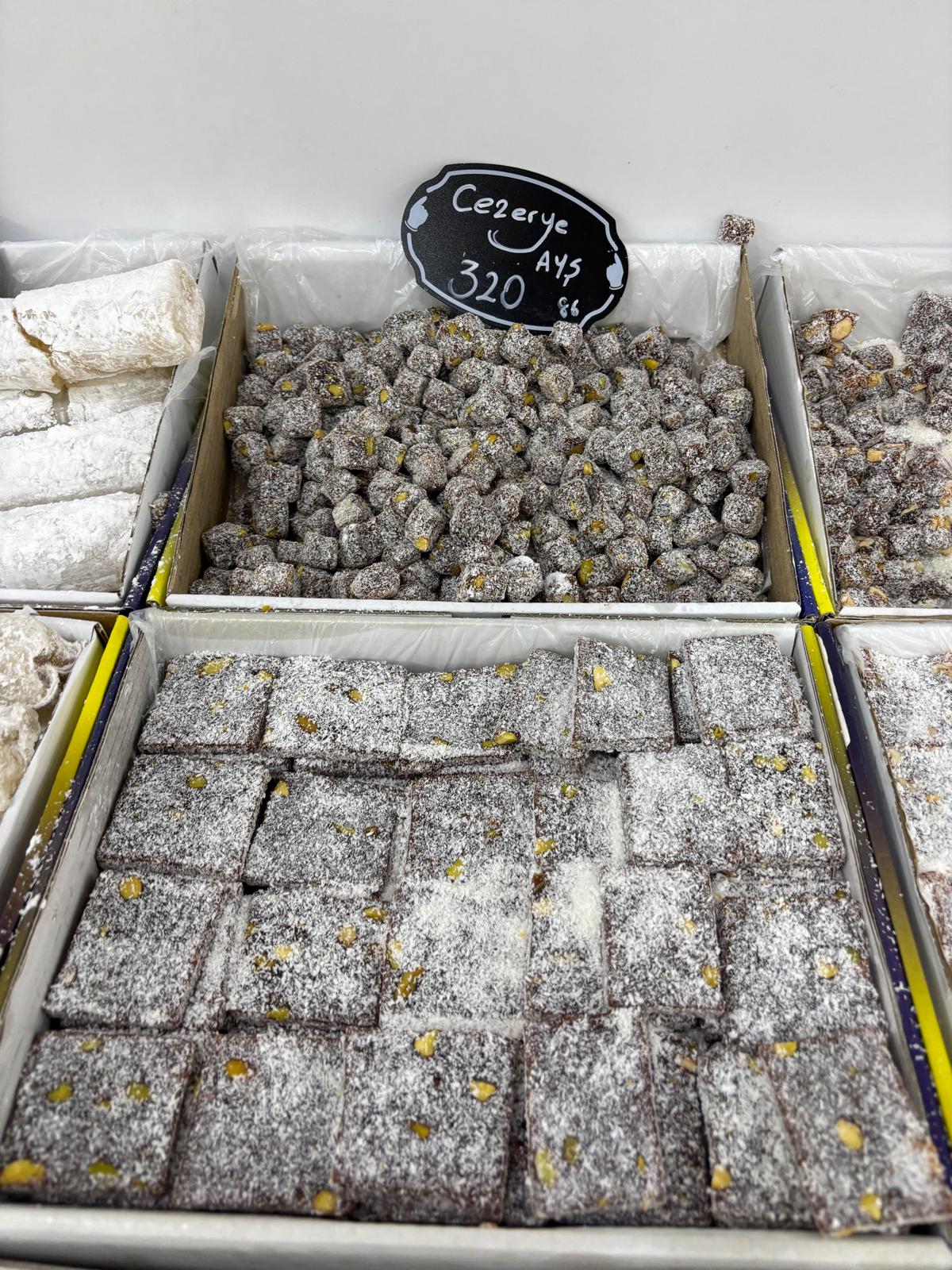 Nevin main variant image