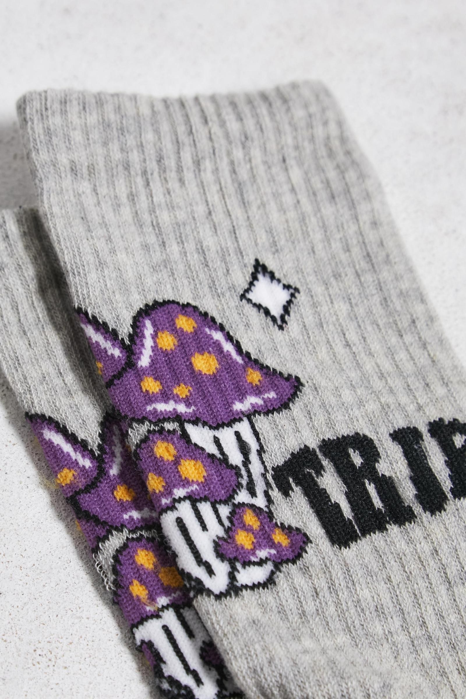 U.O. Don't Trip Crew Socks (UO-30)