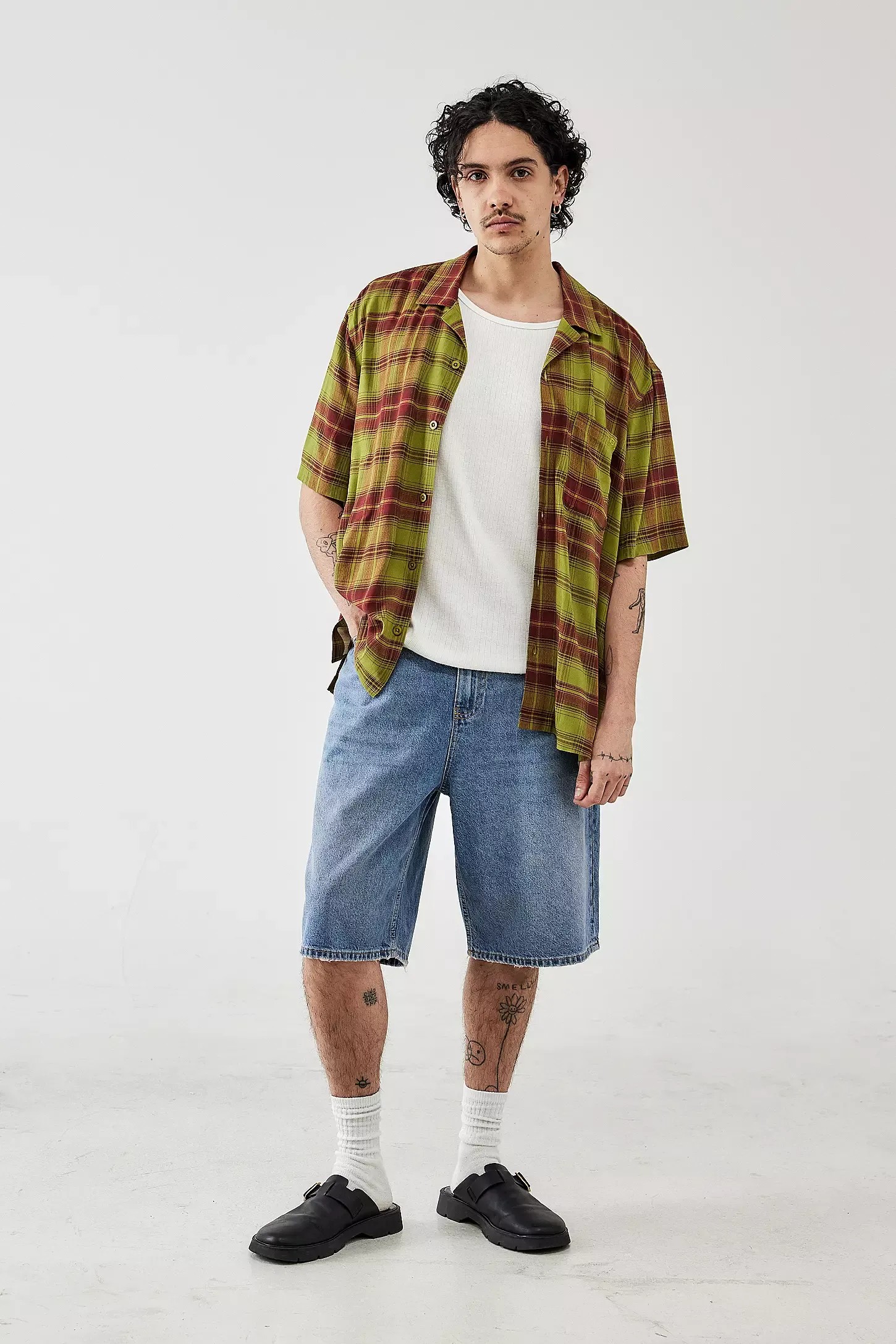 BDG Jack Denim Shorts - Mid-Wash