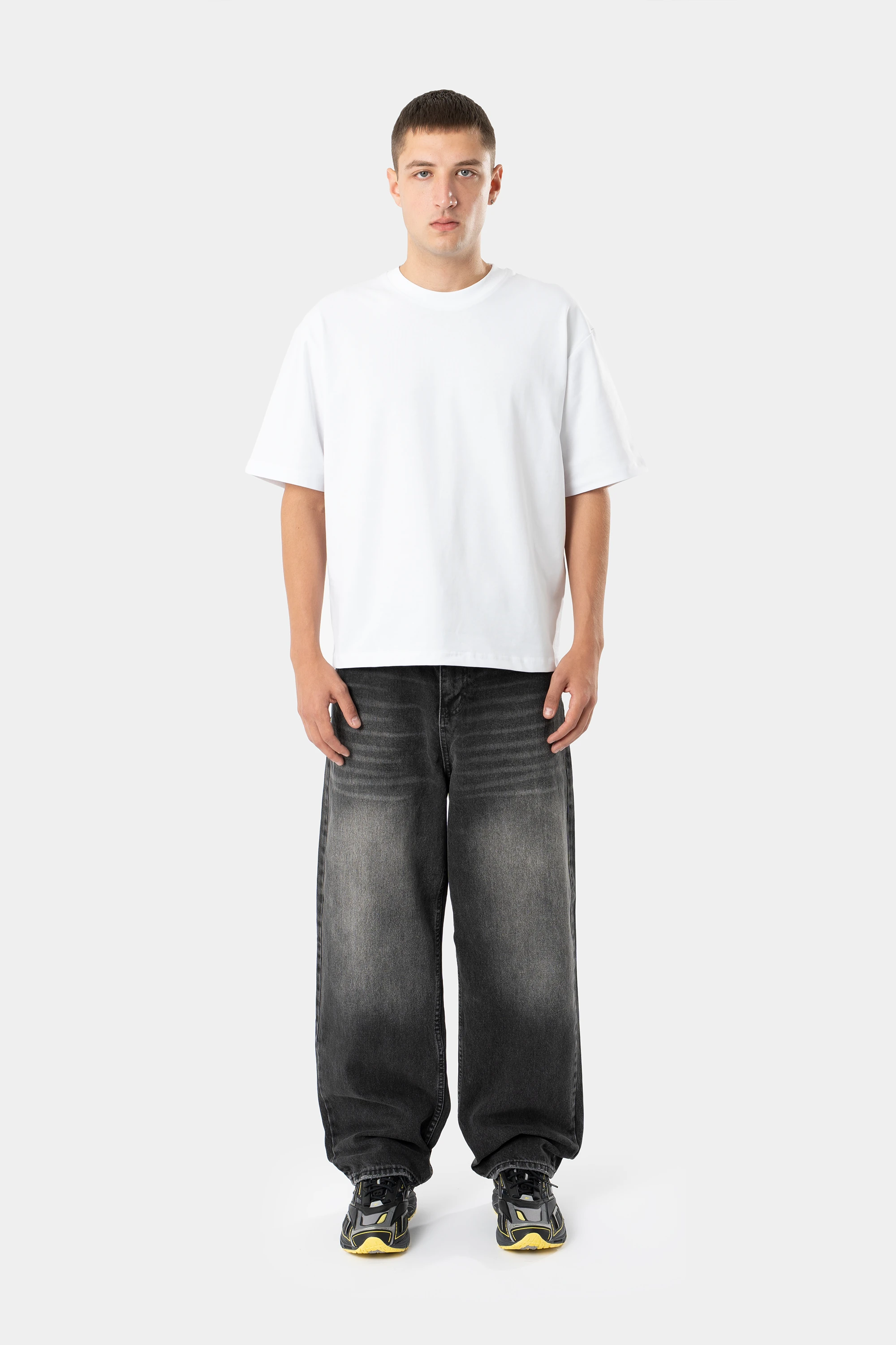 Baggy Tint-Washed Jeans